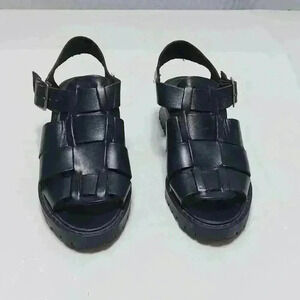 MIA Vintage Ankle Strap Leather  chunky heel sandals. Ladies size 5.5